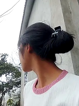 Hoa-tuylip online show from 02.04.26