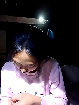 Snapshot of Hoa-tuylip chatting on 03.05.26 Hoa-tuylip online show from 03.05.26