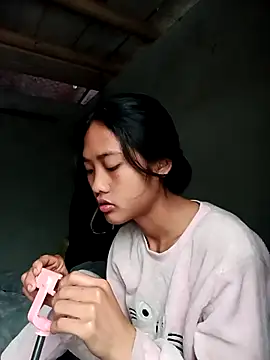 Snapshot of Hoa-tuylip chatting on 03.19.26 Hoa-tuylip online show from 03.19.26