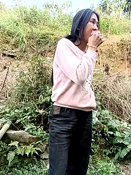 Snapshot of Hoa-tuylip chatting on 03.25.26 Hoa-tuylip online show from 03.25.26