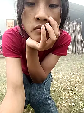 Snapshot of Hoa-tuylip chatting on 04.28.26 Hoa-tuylip online show from 04.28.26
