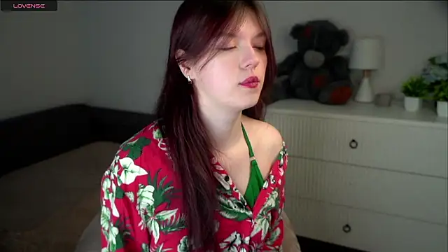 Snapshot of SelmaCarolfi chatting on 03.27.26 SelmaCarolfi online show from 03.27.26