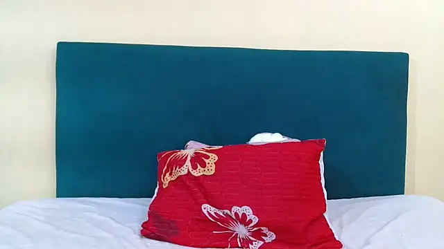 FreakyMelanin18 online show from 04.11.26