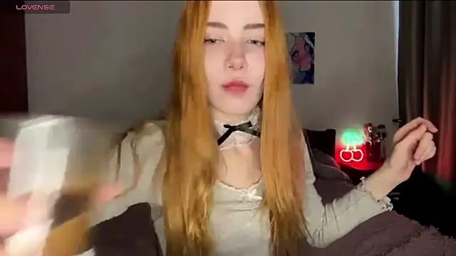 Snapshot of Kiralovessto chatting on 04.10.26 Kiralovessto online show from 04.10.26