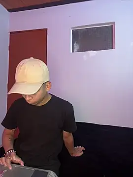 bliinkii and luka  online show from 04.01.26