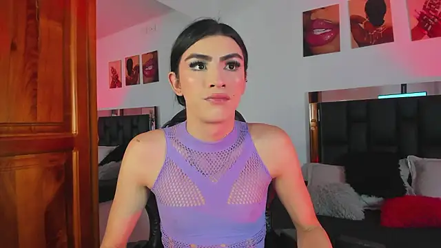 Isabella Moon9 online show from 03.13.26