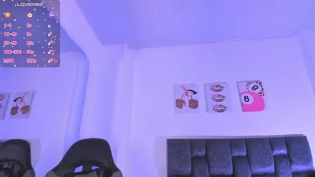 Isabella Moon9 online show from 04.08.26