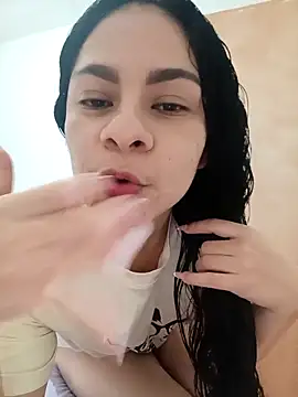 luna pinky online show from 02.14.26