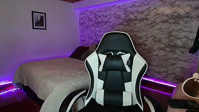 Snapshot of Camila_IRoose chatting on 03.21.26 Camila IRoose online show from 03.21.26