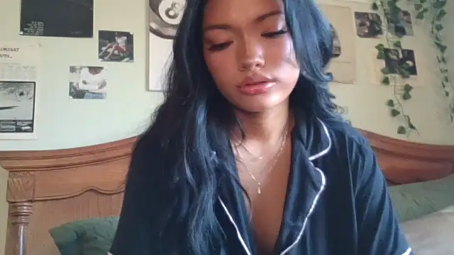 Snapshot of ellianajean chatting on 02.14.26 ellianajean online show from 02.14.26