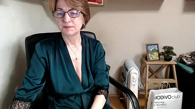 katemodel online show from 03.20.26