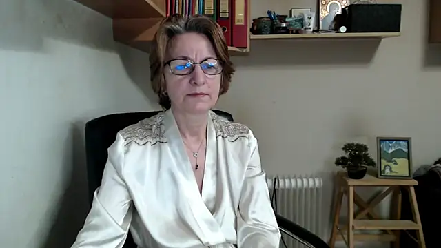 katemodel online show from 04.18.26