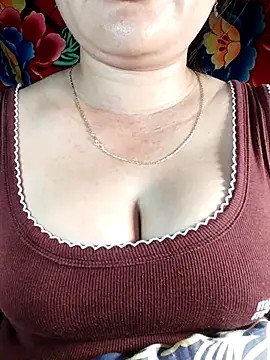 Snapshot of Reina_Fcup01 chatting on 02.17.26 Reina Fcup01 online show from 02.17.26