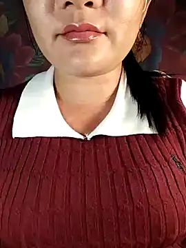 Snapshot of Reina_Fcup01 chatting on 02.18.26 Reina Fcup01 online show from 02.18.26