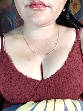 Snapshot of Reina_Fcup01 chatting on 02.22.26 Reina Fcup01 online show from 02.22.26