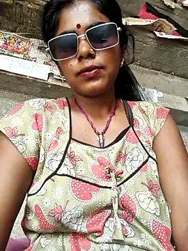 Riyakumari hot66 online show from 05.17.26