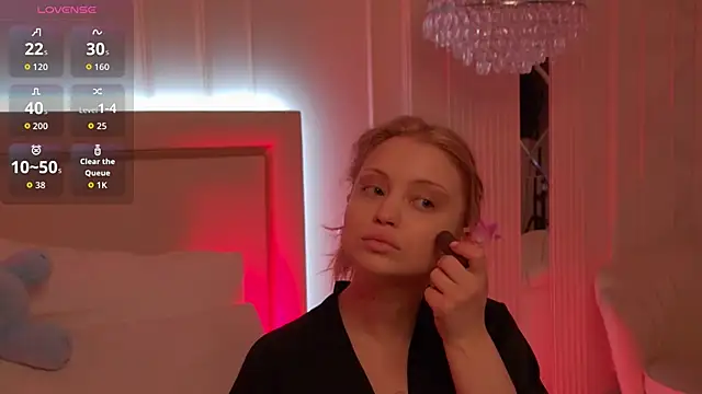 MollyHilton online show from 03.11.26