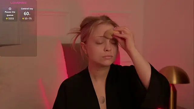 MollyHilton online show from 03.25.26