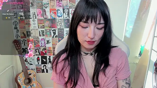 AliceeinWonderlanddd online show from 07.02.26