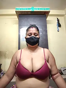 Curvy Trisha online show from 05.24.26
