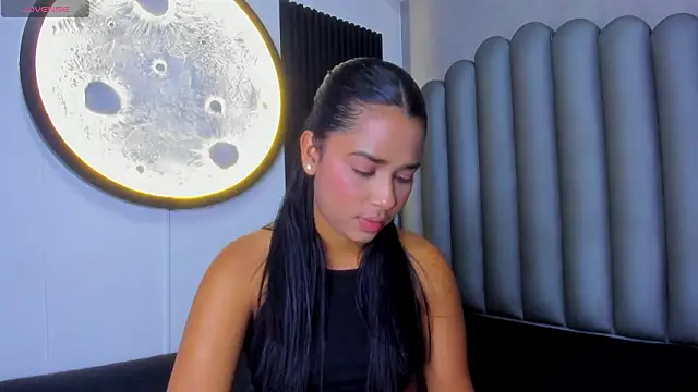 Shirleytaylor- online show from 02.05.26