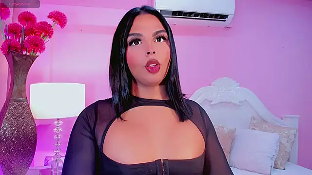 Maia Hotts online show from 04.20.26