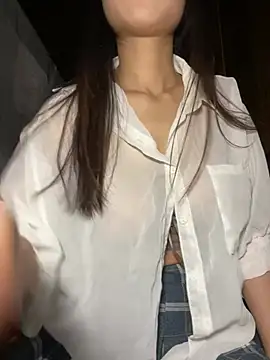 Snapshot of uyensexy chatting on 02.19.26 uyensexy online show from 02.19.26