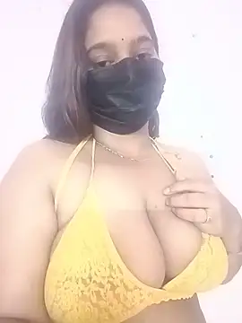Snapshot of Aliya_Hott chatting on 06.21.26 Aliya Hott online show from 06.21.26