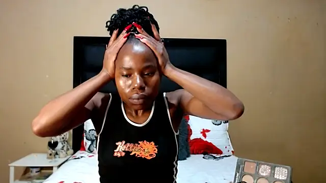 Snapshot of AppleAsss chatting on 02.27.26 AppleAsss online show from 02.27.26