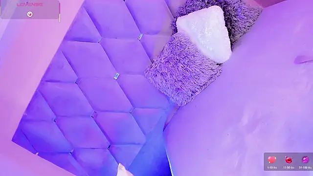 EmmaSweet23 online show from 04.04.26