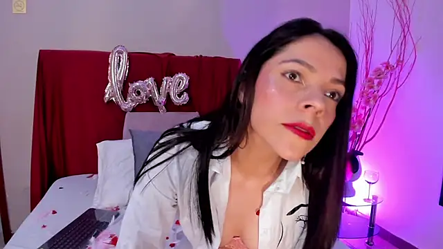 Snapshot of AnnaBroooks chatting on 02.14.26 AnnaBroooks online show from 02.14.26