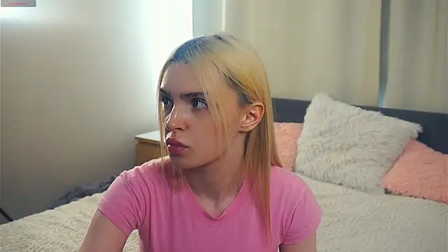 Snapshot of PatricePerlow chatting on 02.15.26 PatricePerlow online show from 02.15.26