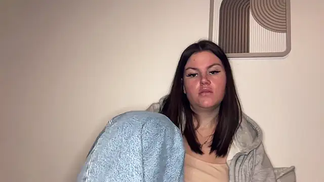 kiaraaaa75 online show from 02.04.26