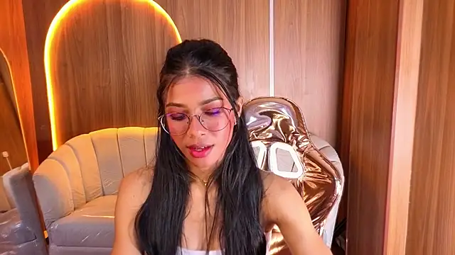 Alina b  online show from 04.15.26