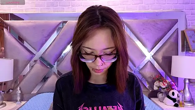 HarperrWest online show from 02.02.26