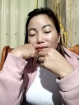 Ella-aa online show from 03.08.26