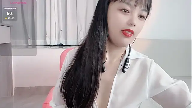Snapshot of xianxian-baby chatting on 04.22.26 xianxian-baby online show from 04.22.26