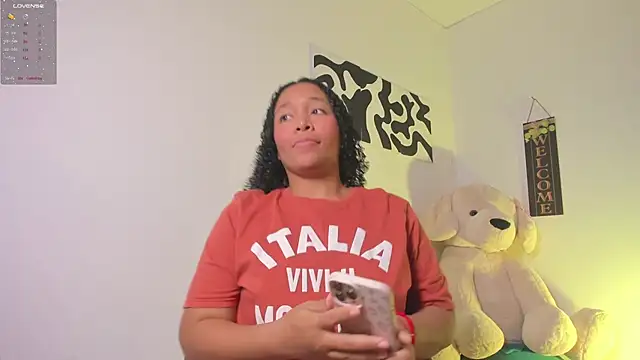 Snapshot of Nia13 chatting on 02.09.26 Nia13 online show from 02.09.26