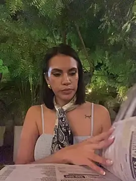 Snapshot of AndiVasquez chatting on 02.14.26 AndiVasquez online show from 02.14.26