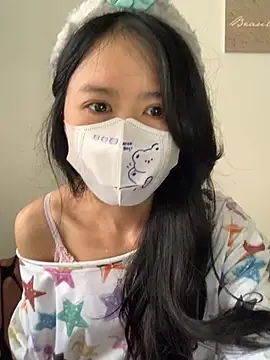 Snapshot of ShouSushi chatting on 02.28.26 ShouSushi online show from 02.28.26