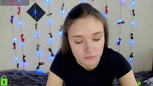 Elina X online show from 06.08.26