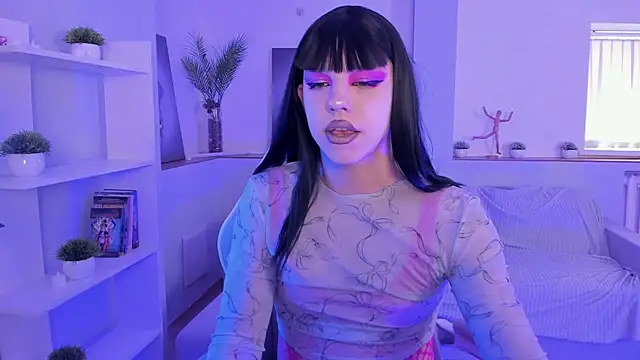 Snapshot of Madison_dolly chatting on 04.11.26 Madison dolly online show from 04.11.26