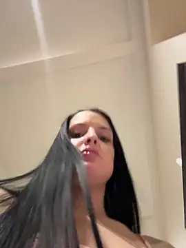 Evayra online show from 04.18.26