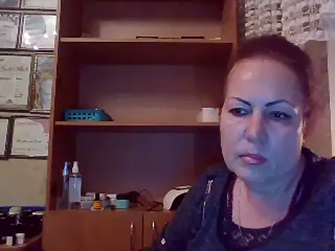 KrystalStyles online show from 04.05.26