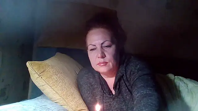 KrystalStyles online show from 04.24.26