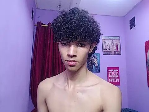 Snapshot of bigcock_twinks chatting on 02.24.26 bigcock twinks online show from 02.24.26