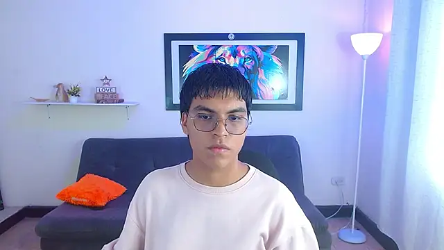 Maecum18 online show from 04.15.26