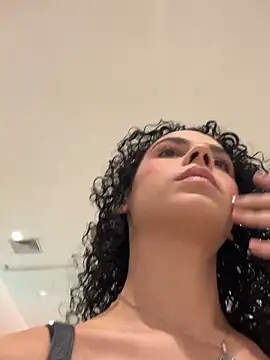 Snapshot of SirenStell0 chatting on 04.14.26 SirenStell0 online show from 04.14.26