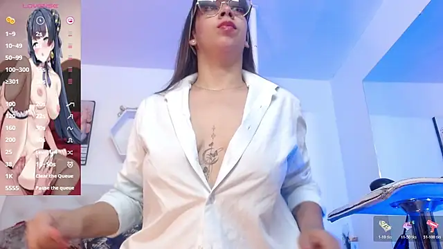 Snapshot of alanis_brown chatting on 02.23.26 alanis brown online show from 02.23.26