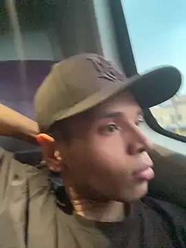 Alejandroo Montenegro online show from 02.28.26